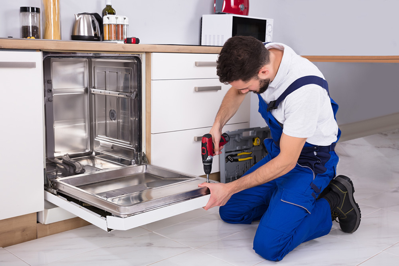 Hausgeräte-Service bei Zaremba Elektro GmbH & Co.KG in Trautskirchen