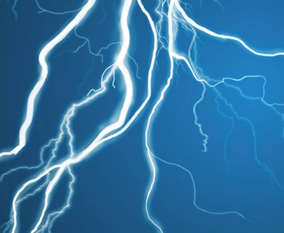 Blitz bei Zaremba Elektro GmbH & Co.KG in Trautskirchen