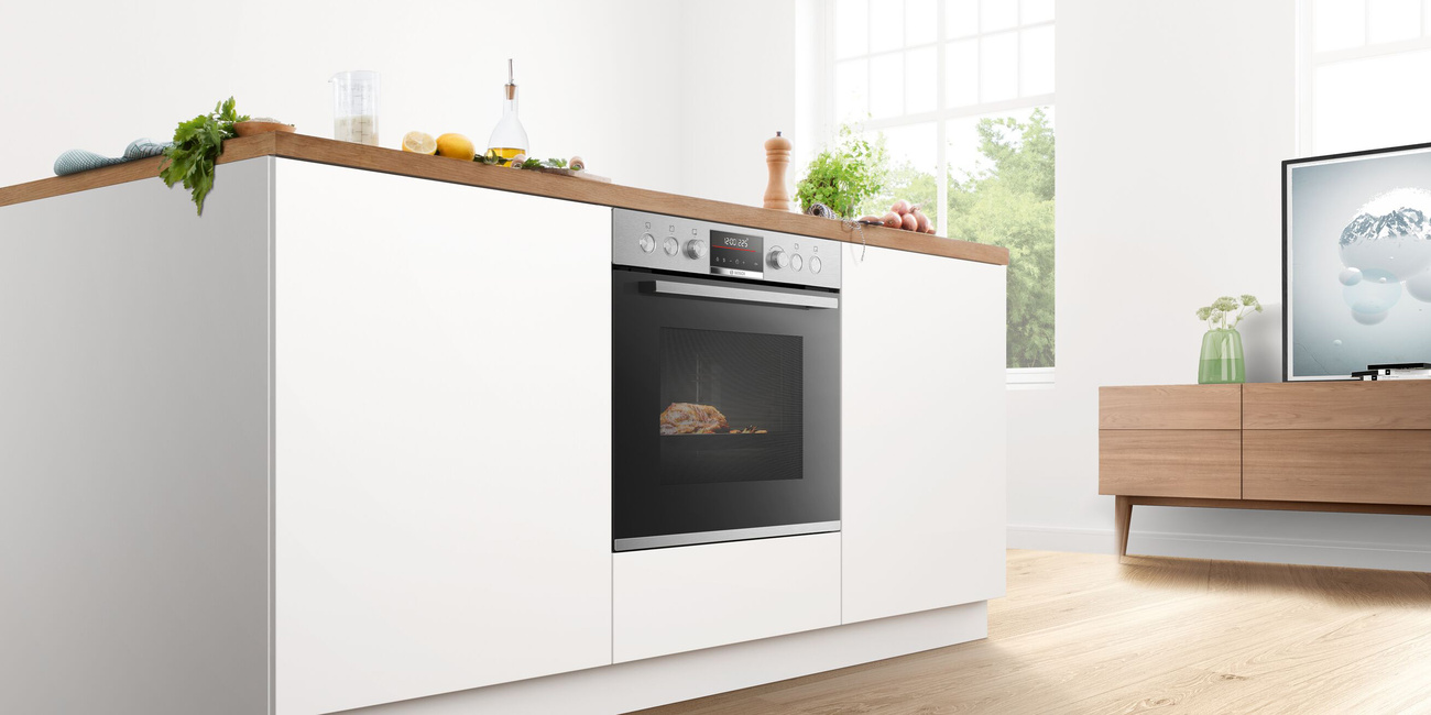 Backöfen und Herdsets bei Zaremba Elektro GmbH & Co.KG in Trautskirchen